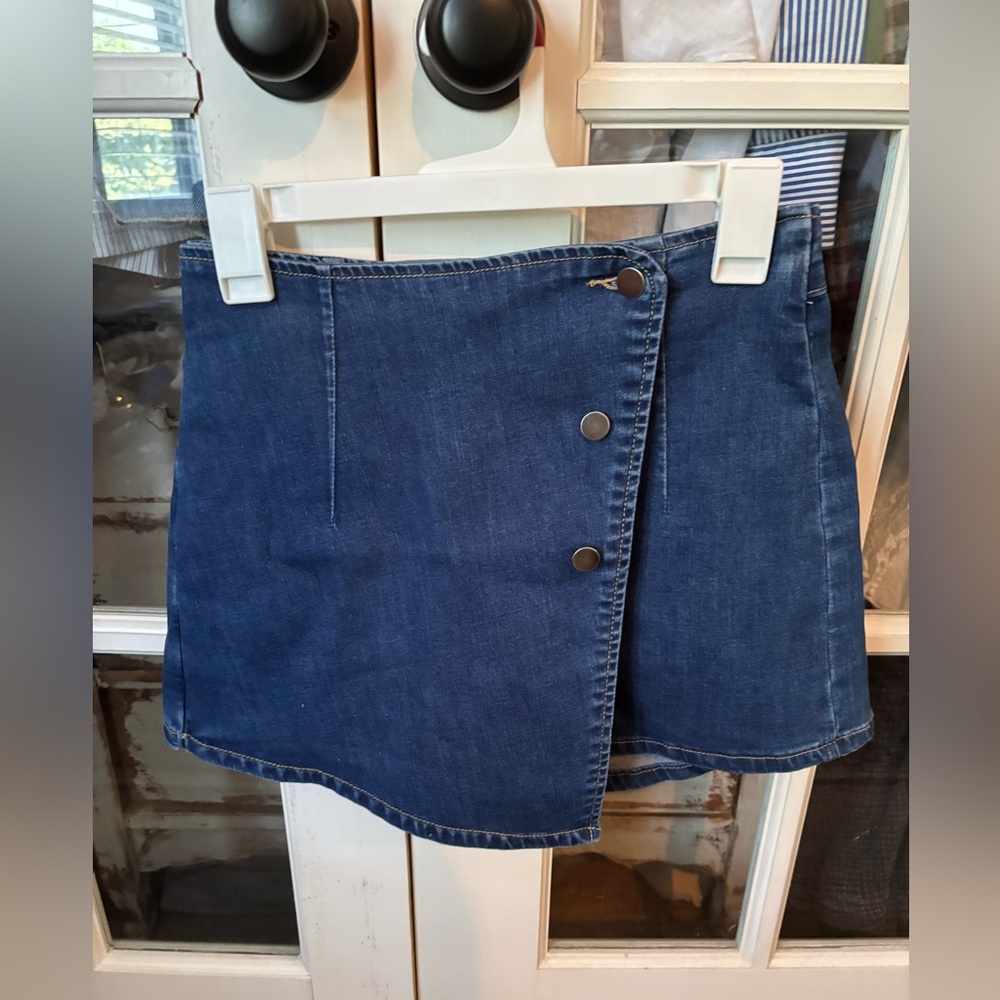 New Dark wash Wrap Button Front Mini Denim Skort